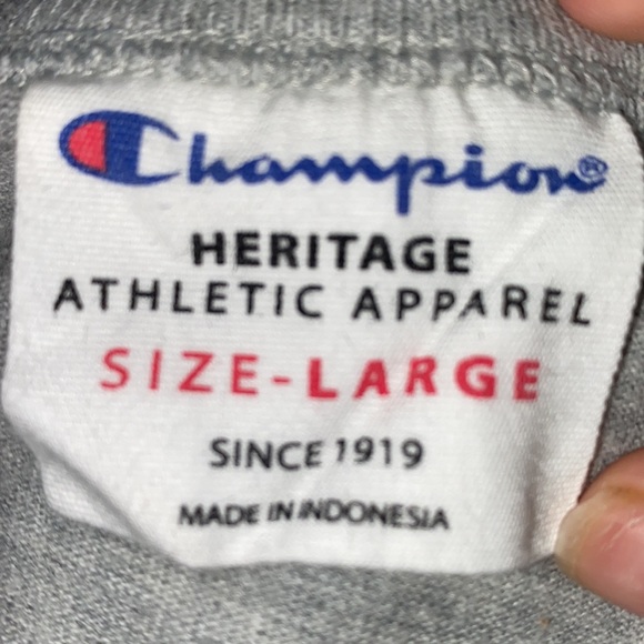 Champion cropped T-shirt. Grey. Size L - Picture 3 of 3